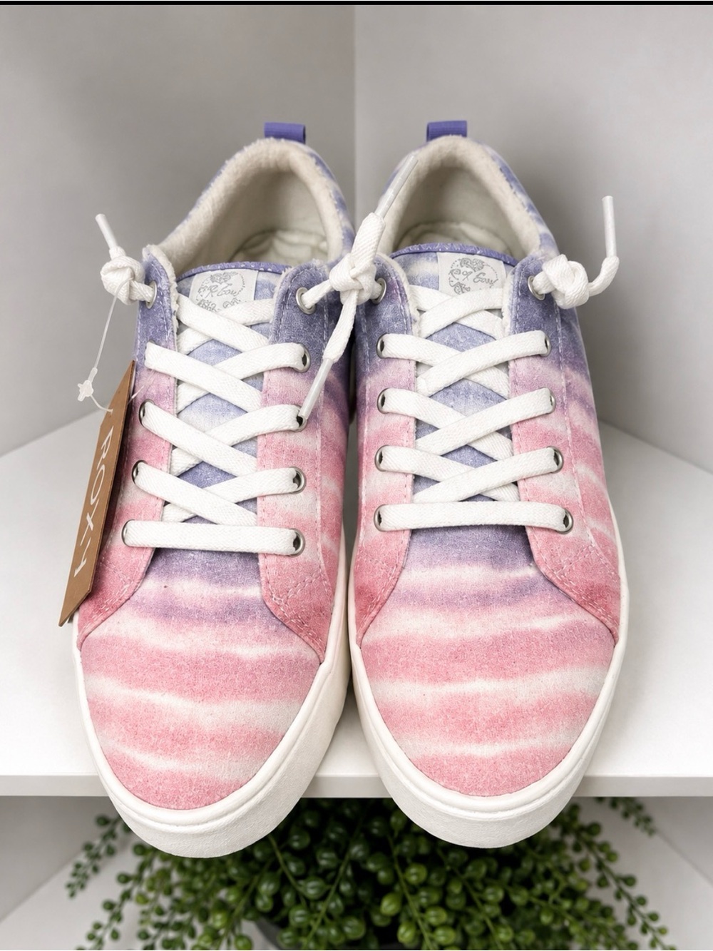 ROXY Women’s Pink & Lavender Striped Sneakers Size 8.5 NWT